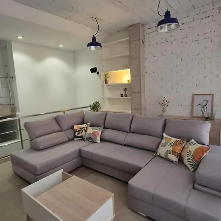 Haus Loft Center *